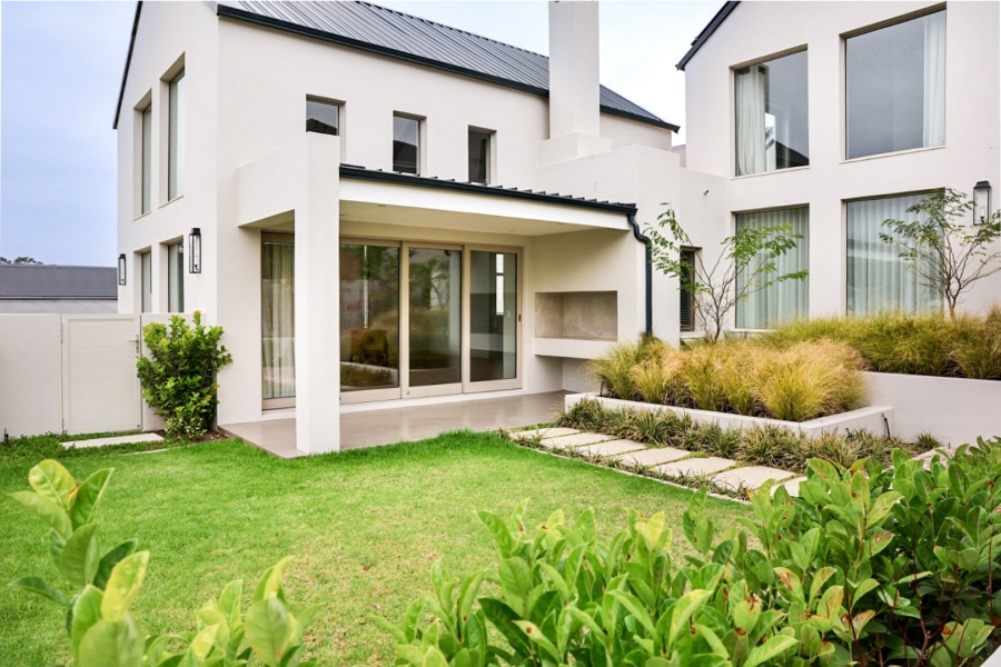 To Let 3 Bedroom Property for Rent in Kingswood Golf Estate Western Cape